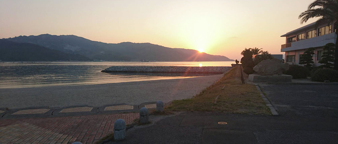 今治市伯方町有津、薬局